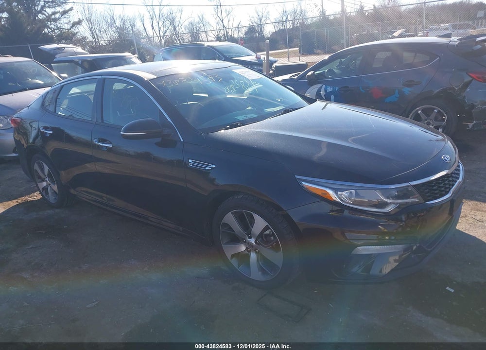 2019 KIA OPTIMA S VIN: 5XXGT4L36KG363018