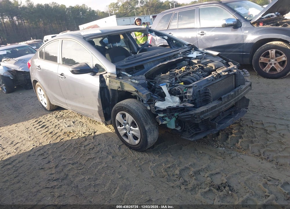 2015 KIA FORTE LX VIN: KNAFX4A6XF5393109