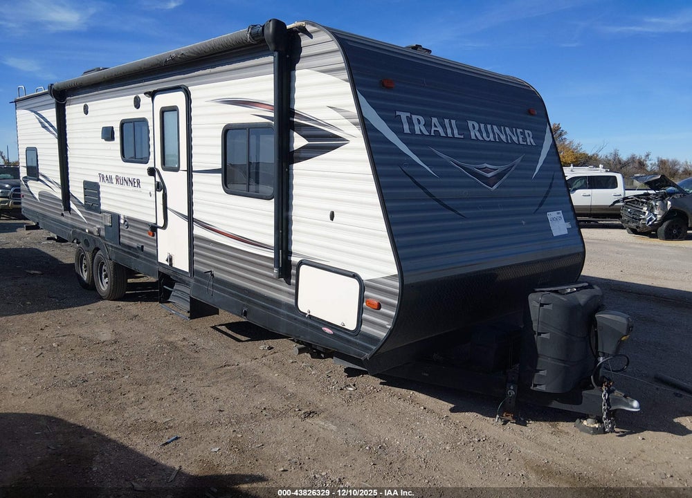 2018 HEARTLAND RV TRAIL RUNNER 30USBH VIN: 5SFEB3322JE363514