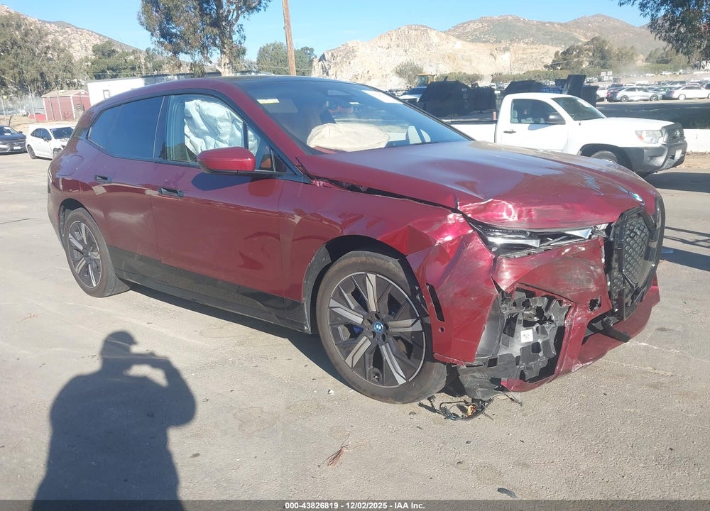 2022 BMW IX XDRIVE50 VIN: WB523CF08NCK51519