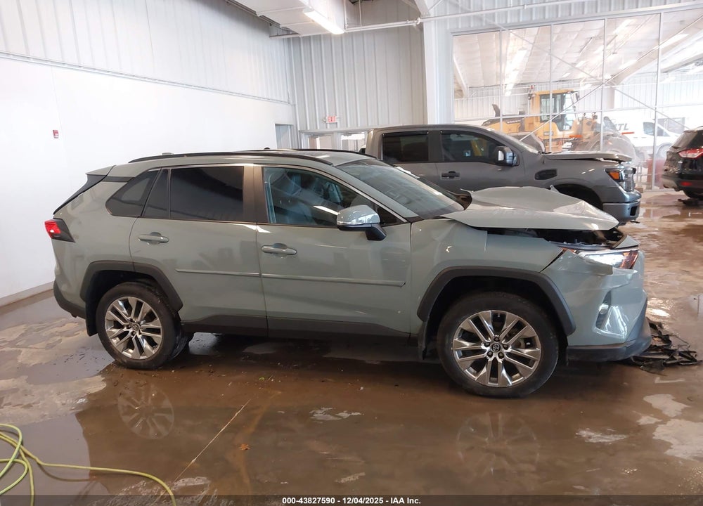 2019 TOYOTA RAV4 XLE PREMIUM VIN: 2T3A1RFV7KW081005