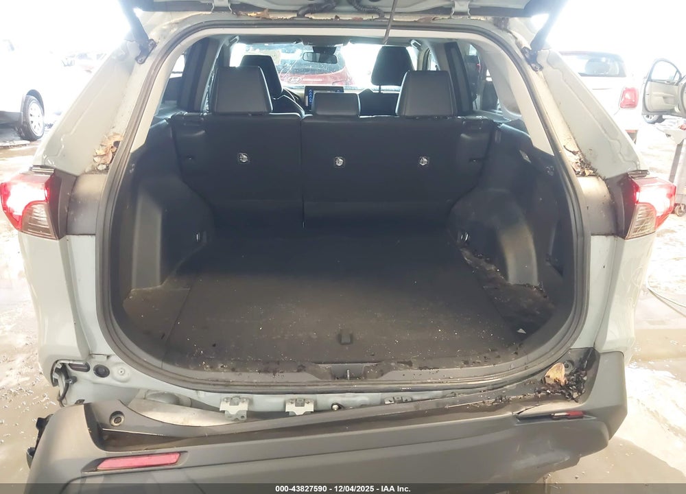 2019 TOYOTA RAV4 XLE PREMIUM VIN: 2T3A1RFV7KW081005