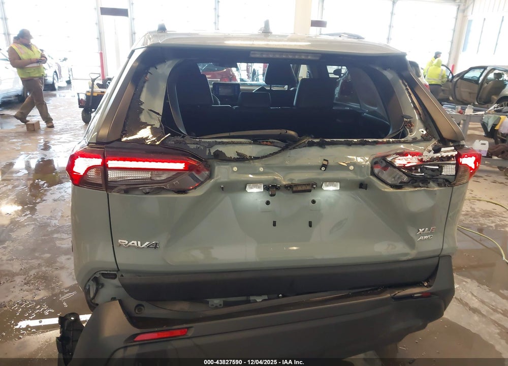 2019 TOYOTA RAV4 XLE PREMIUM VIN: 2T3A1RFV7KW081005