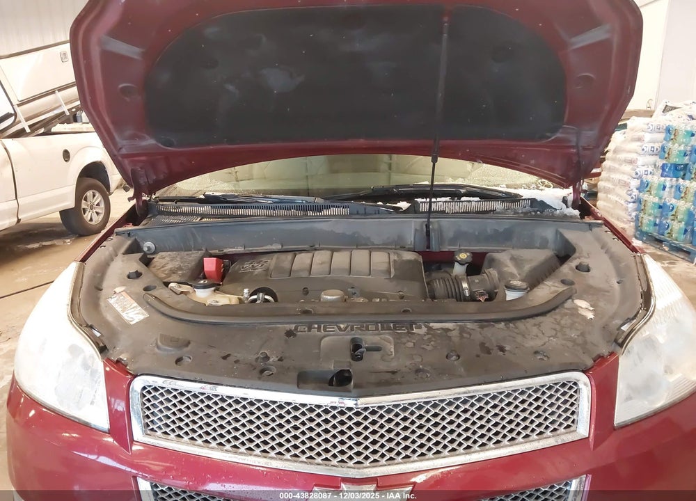 2011 CHEVROLET TRAVERSE LTZ VIN: 1GNKRLED2BJ322929