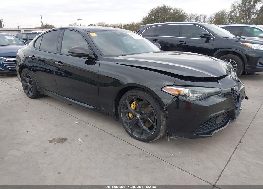 2020 ALFA ROMEO GIULIA SPORT RWD VIN: ZARFAMAN3L7637233