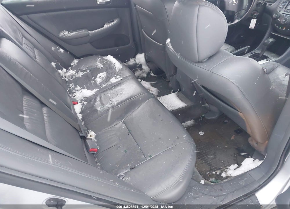 2007 HONDA ACCORD 3.0 EX VIN: 1HGCM66587A014872