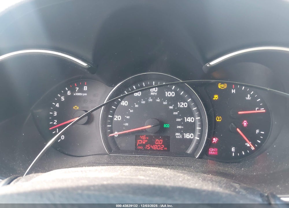 2015 KIA SORENTO LX VIN: 5XYKT3A64FG576763