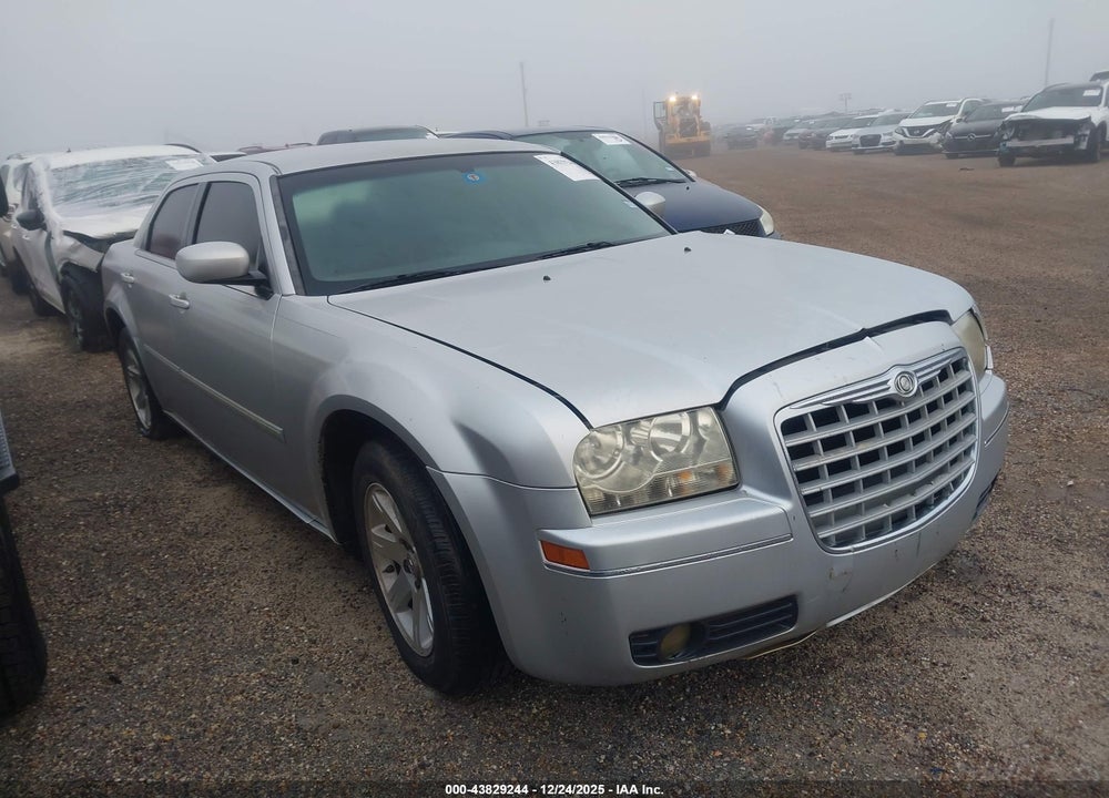 2007 CHRYSLER 300 TOURING VIN: 2C3KA53G27H612545