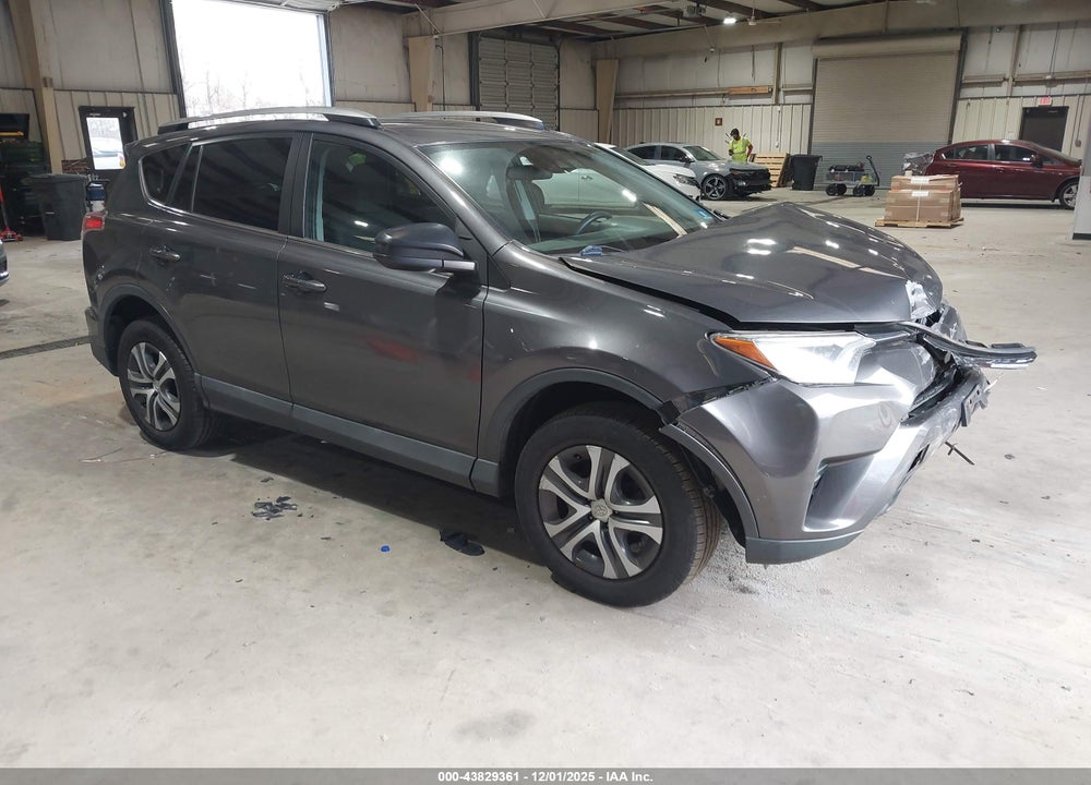 2018 TOYOTA RAV4 LE VIN: 2T3BFREV0JW746431