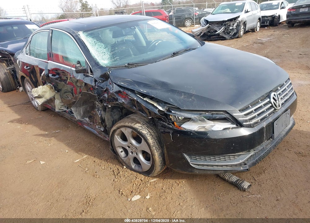 2015 VOLKSWAGEN PASSAT 2.0L TDI SE VIN: 1VWBV7A37FC028538