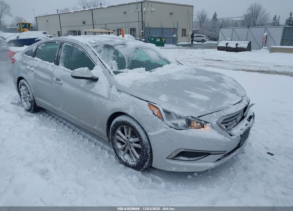 2016 HYUNDAI SONATA SE VIN: 5NPE24AF4GH372254