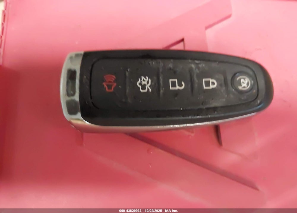 2018 FORD FOCUS TITANIUM VIN: 1FADP3N29JL278765