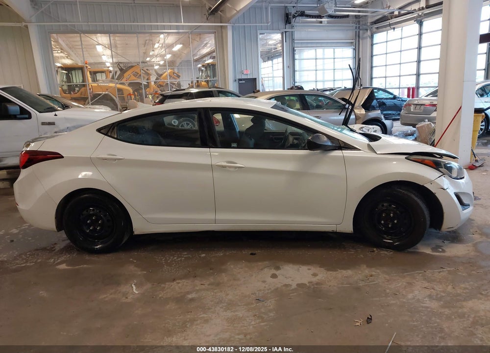 2016 HYUNDAI ELANTRA SE VIN: 5NPDH4AE4GH714576