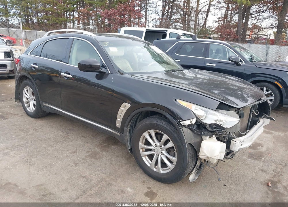 2013 INFINITI FX37 VIN: JN8CS1MW4DM174281