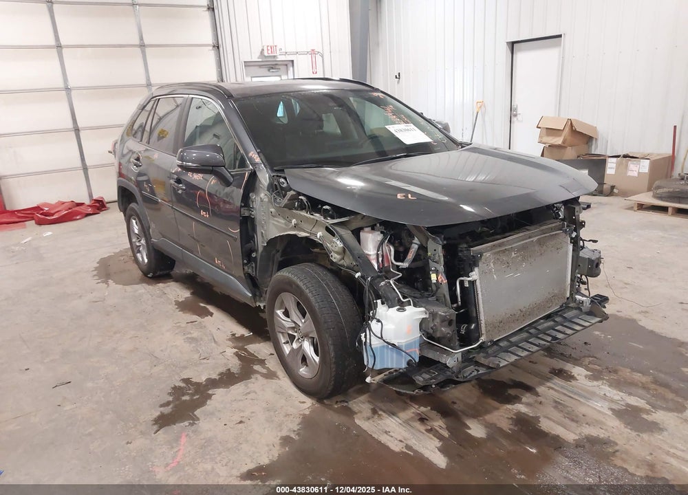 2022 TOYOTA RAV4 XLE VIN: 2T3P1RFV4NW324204
