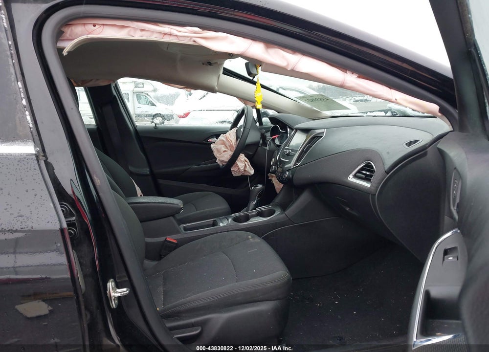 2017 CHEVROLET CRUZE LT AUTO VIN: 3G1BE6SM7HS531674