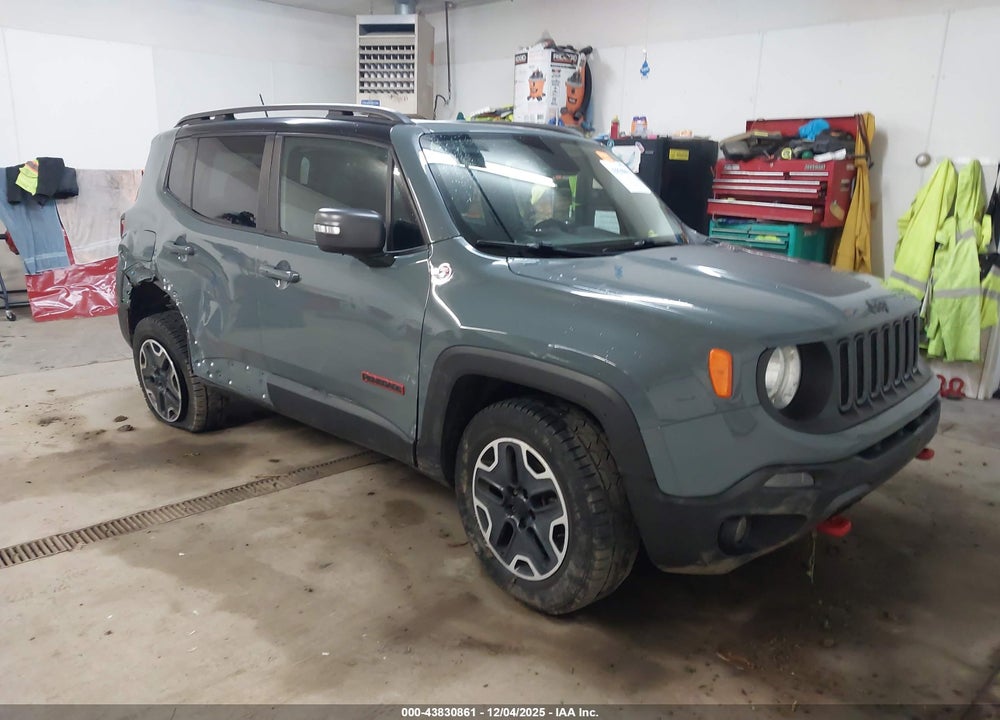 2015 JEEP RENEGADE TRAILHAWK VIN: ZACCJBCT8FPC13213