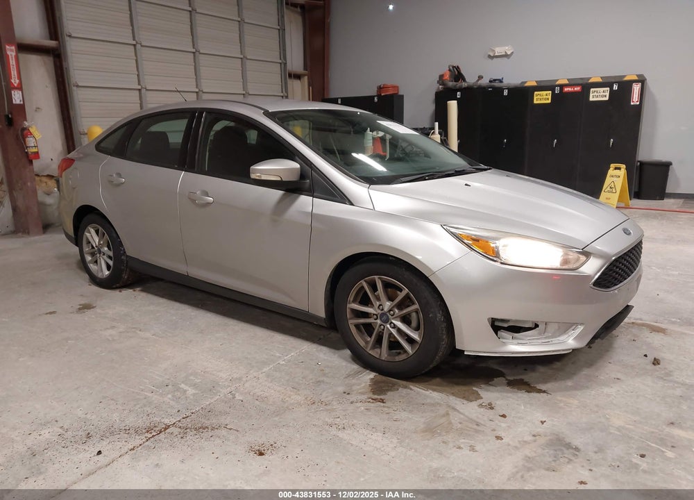 2015 FORD FOCUS VIN: 1FADP3F23FL275186