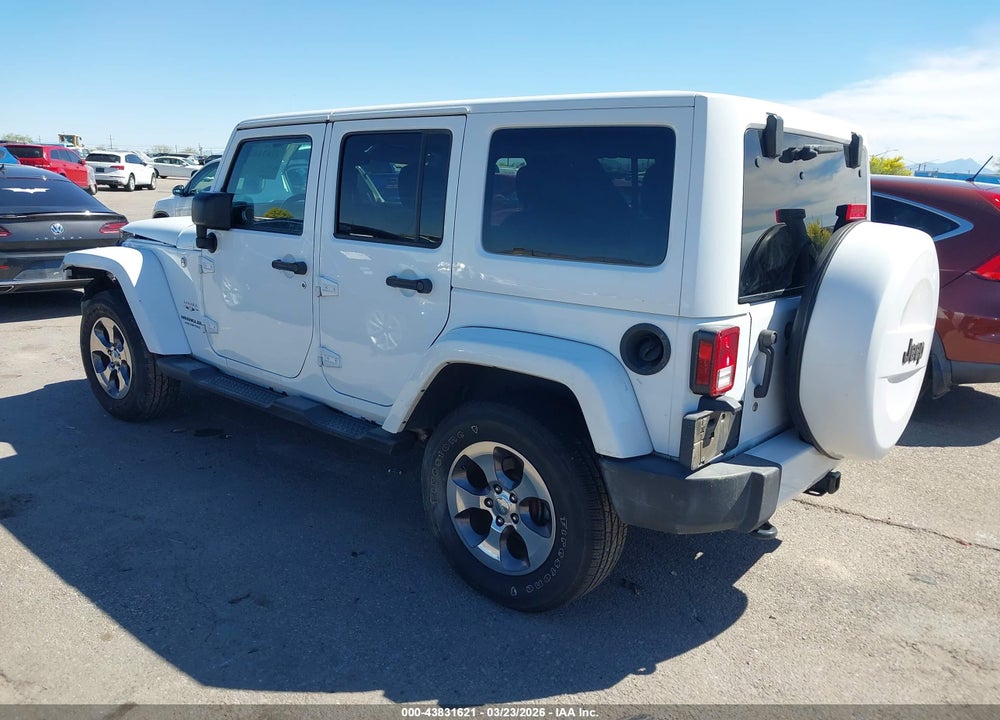 2016 JEEP WRANGLER UNLIMITED SAHARA VIN: 1C4BJWEG6GL251774