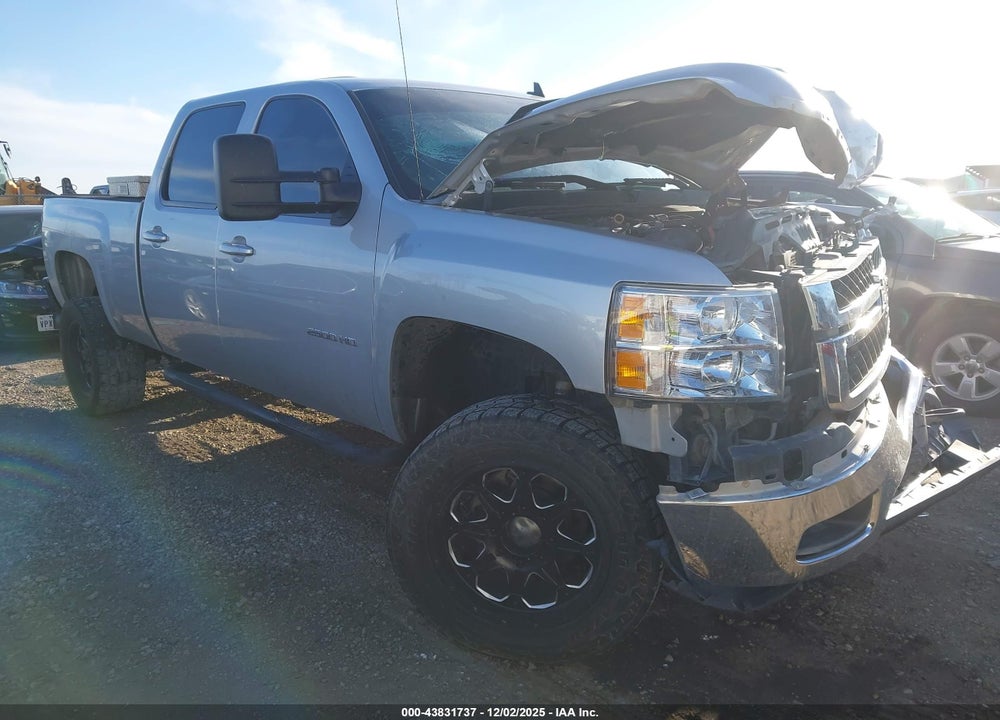 2011 CHEVROLET SILVERADO 2500HD LTZ VIN: 1GC1KYC80BF201671