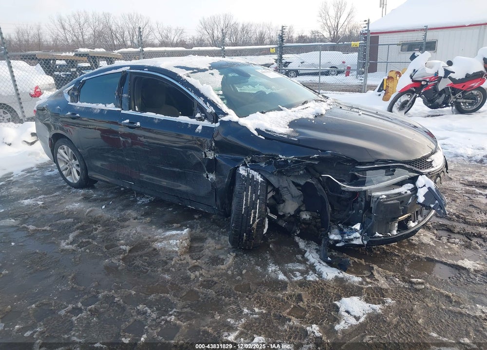 2015 CHRYSLER 200 LIMITED VIN: 1C3CCCAB8FN715551