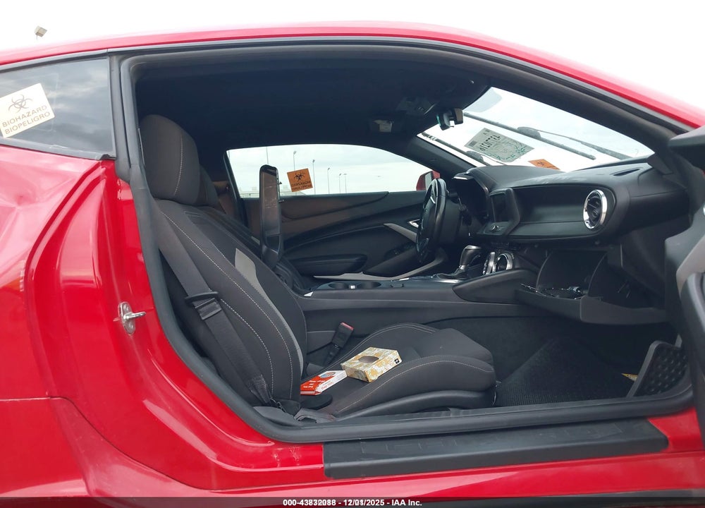 2019 CHEVROLET CAMARO 1LS VIN: 1G1FB1RX4K0156290