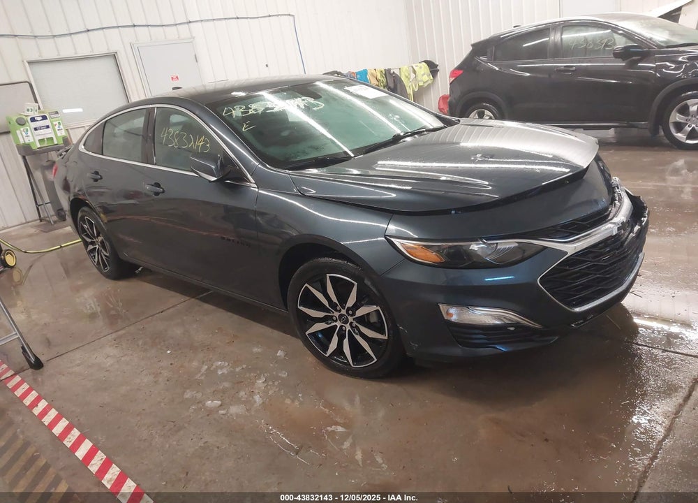2020 CHEVROLET MALIBU FWD RS VIN: 1G1ZG5ST9LF126536