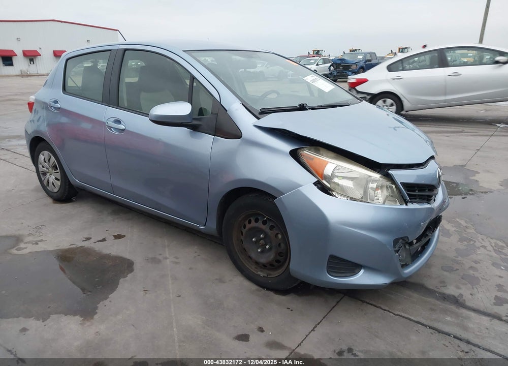 2013 TOYOTA YARIS LE VIN: JTDKTUD39DD542711