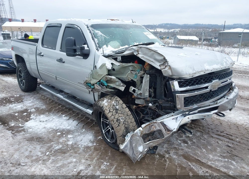 2013 CHEVROLET SILVERADO 2500HD LT VIN: 1GC1KXCG3DF220557