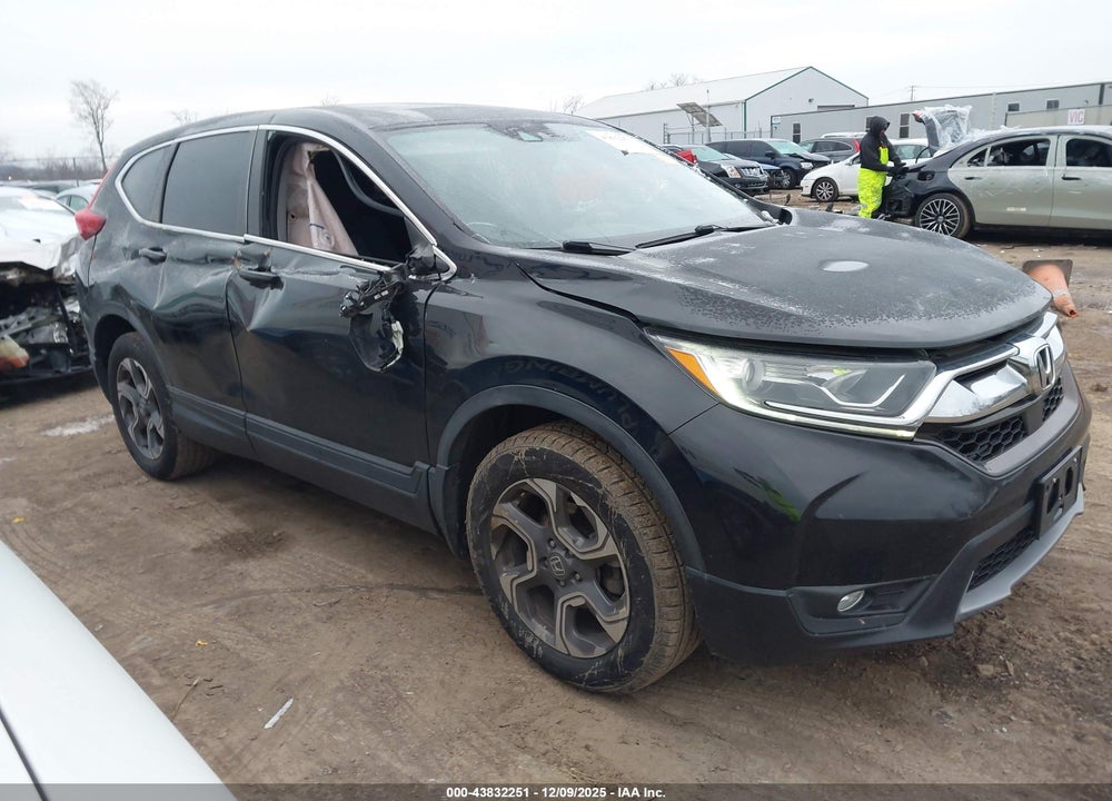 2018 HONDA CR-V EX VIN: 7FARW2H51JE013798