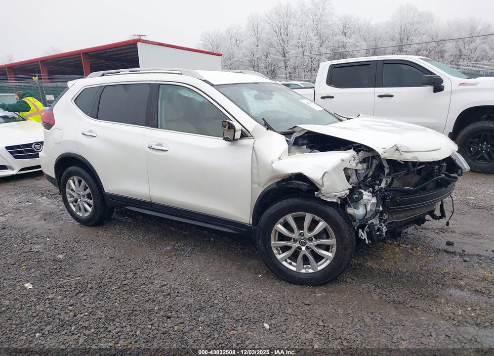 2020 NISSAN ROGUE SV INTELLIGENT AWD VIN: 5N1AT2MV4LC735902