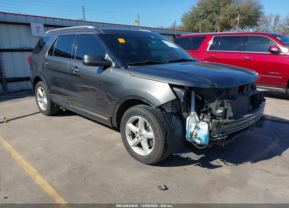 2019 FORD EXPLORER XLT VIN: 1FM5K7D83KGA15820