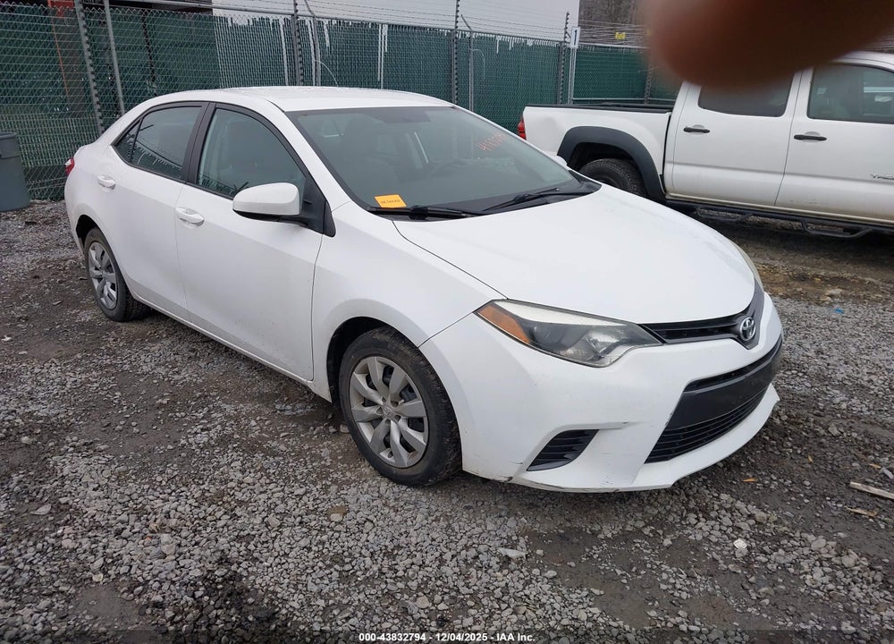 2015 TOYOTA COROLLA LE VIN: 2T1BURHE8FC268259