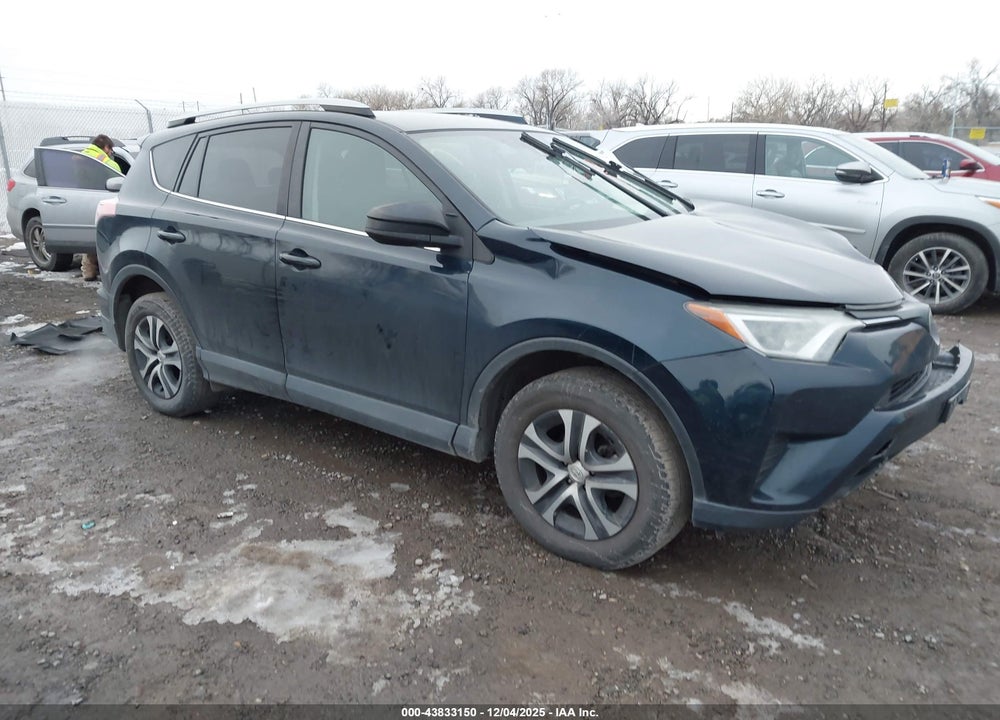 2018 TOYOTA RAV4 LE VIN: 2T3BFREV4JW785507