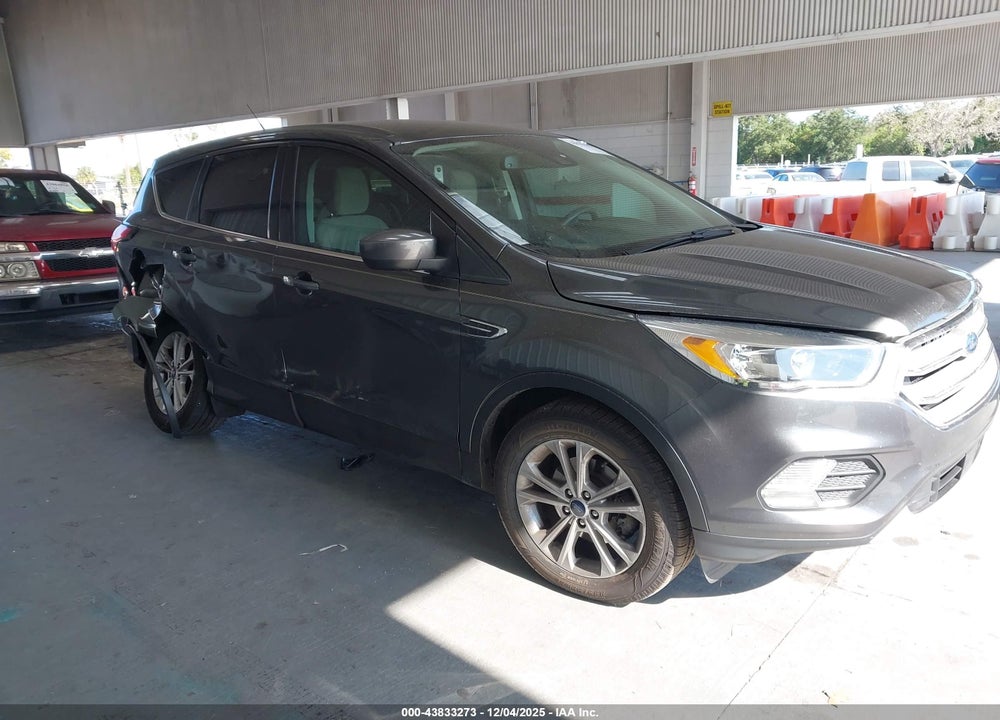 2019 FORD ESCAPE SE VIN: 1FMCU0GD1KUB82373