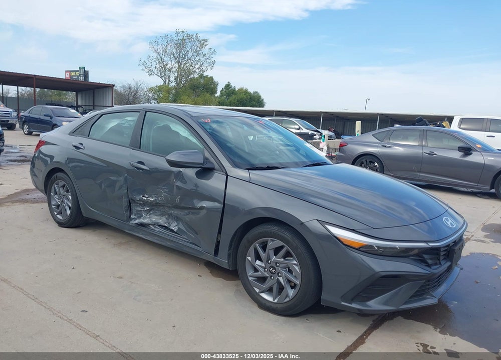 2024 HYUNDAI ELANTRA SEL VIN: KMHLM4DG6RU638769