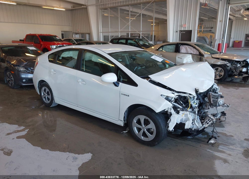 2013 TOYOTA PRIUS TWO VIN: JTDKN3DU1D0354446