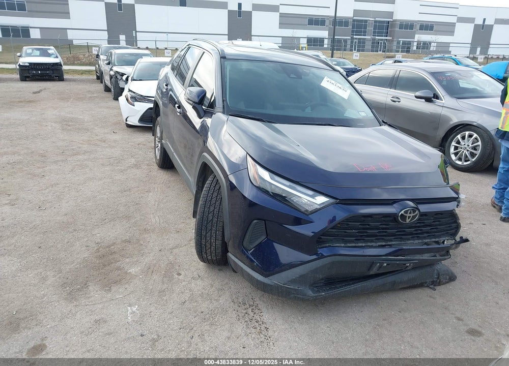 2022 TOYOTA RAV4 XLE VIN: 2T3W1RFV9NW213434