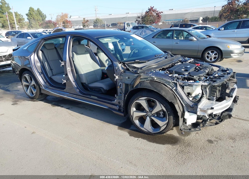 2018 HONDA ACCORD TOURING 2.0T VIN: 1HGCV2F9XJA024996