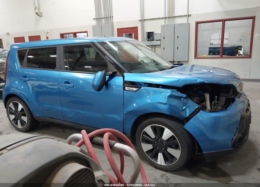 2016 KIA SOUL + VIN: KNDJP3A52G7391147
