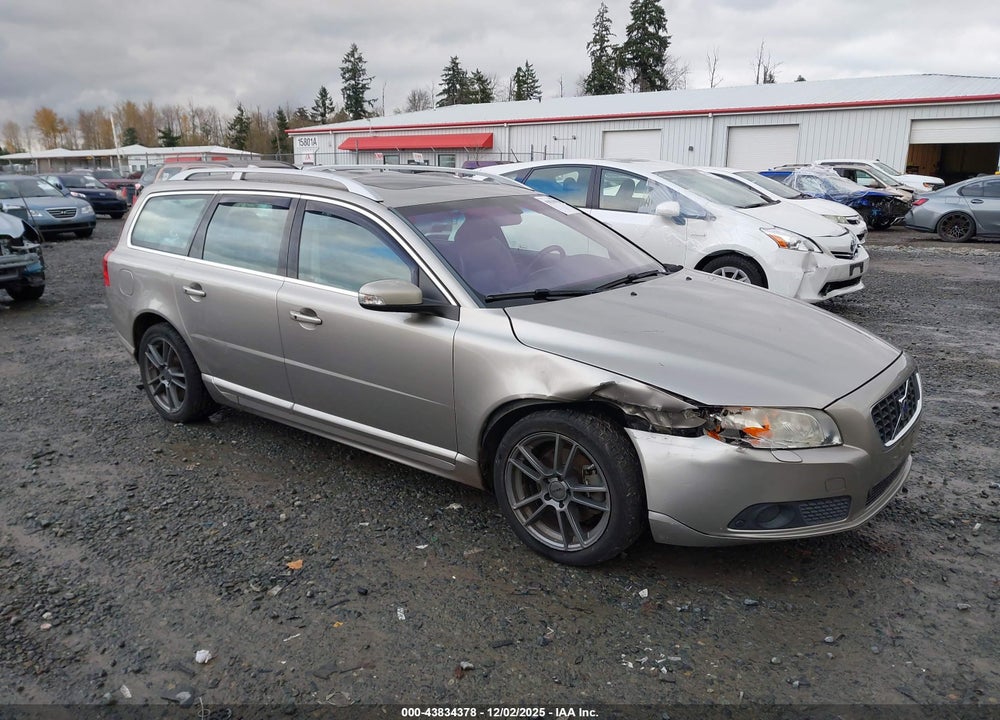 2008 VOLVO V70 3.2 VIN: YV1BW982081051886