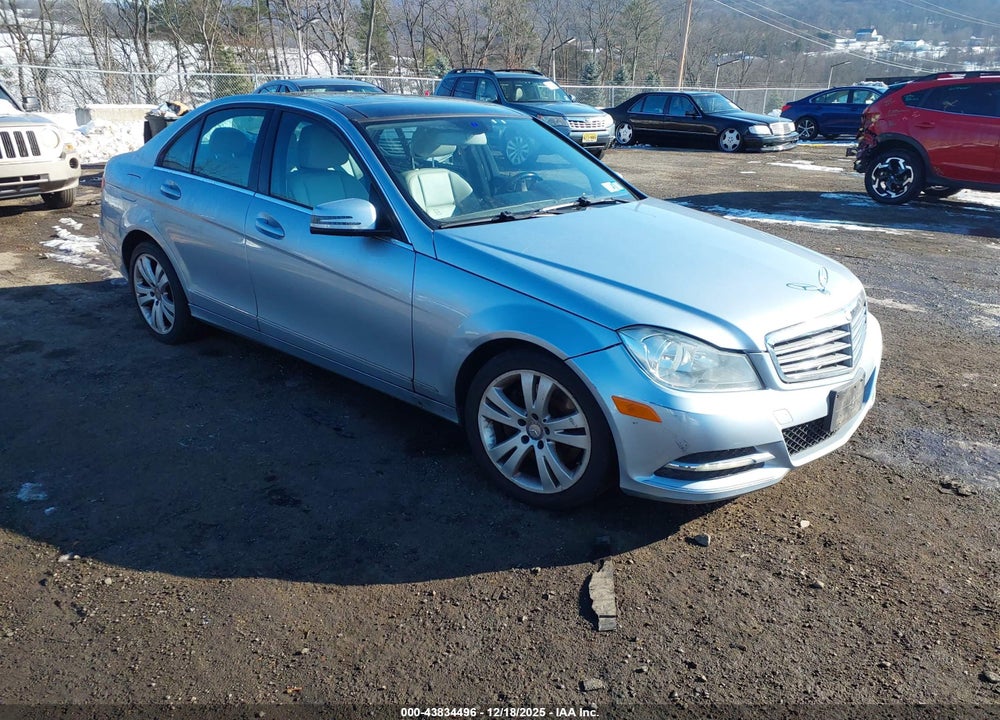 2013 MERCEDES-BENZ C 300 LUXURY 4MATIC VIN: WDDGF8AB2DA816967