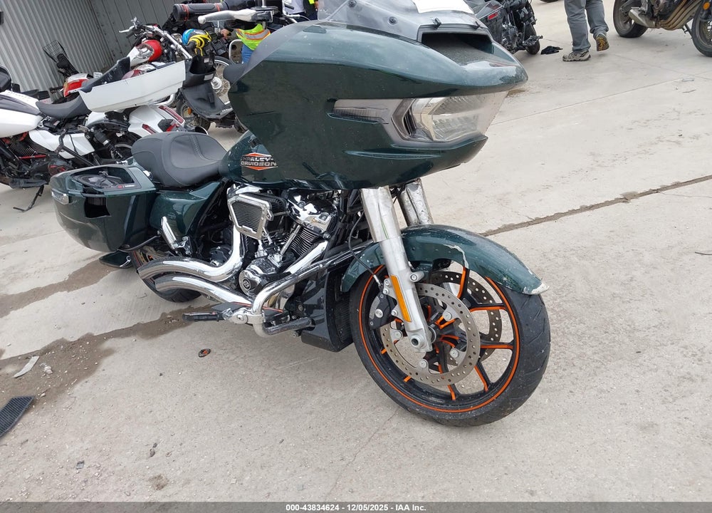 2024 HARLEY-DAVIDSON FLTRX VIN: 1HD1KH717RB645708
