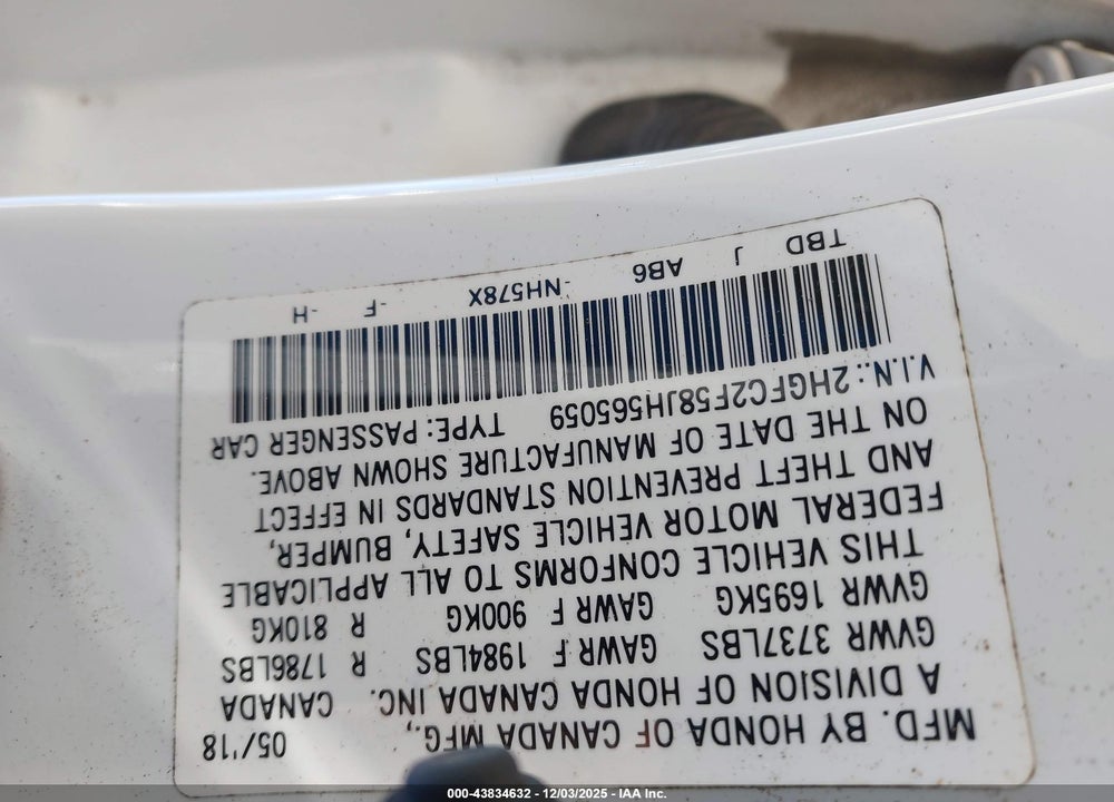 2018 HONDA CIVIC LX VIN: 2HGFC2F58JH565059