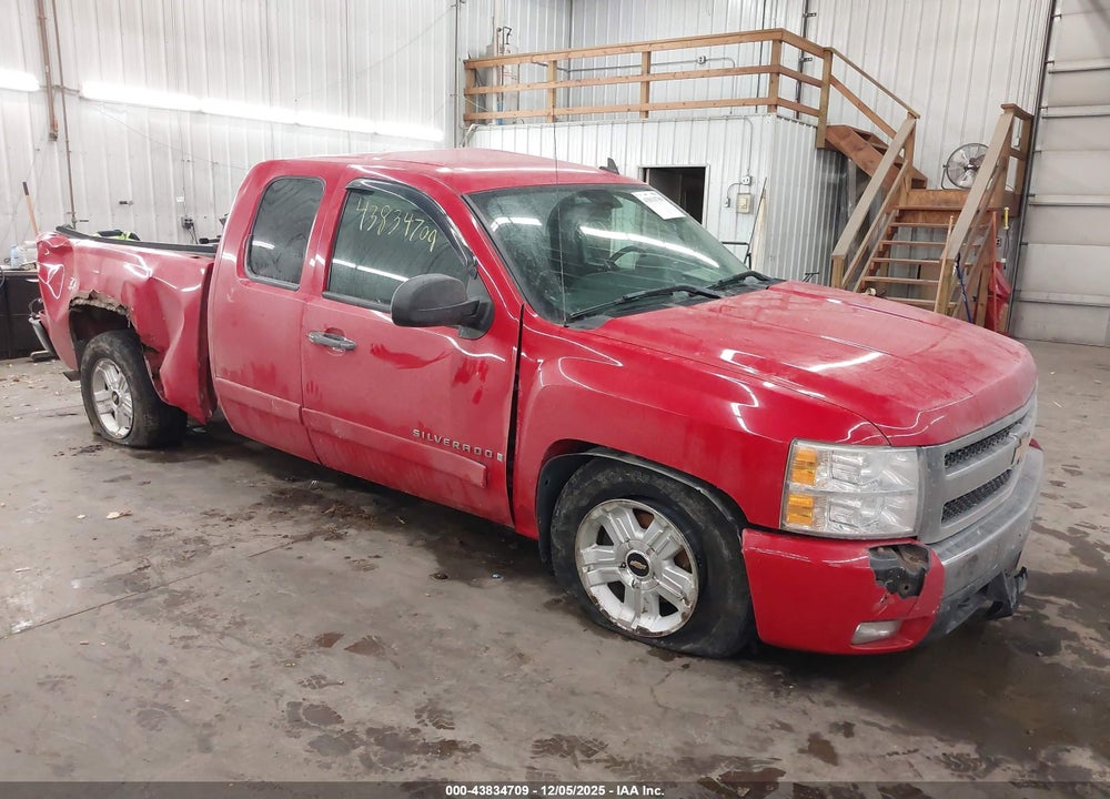 2007 CHEVROLET SILVERADO 1500 LT1 VIN: 1GCEK19027Z620668