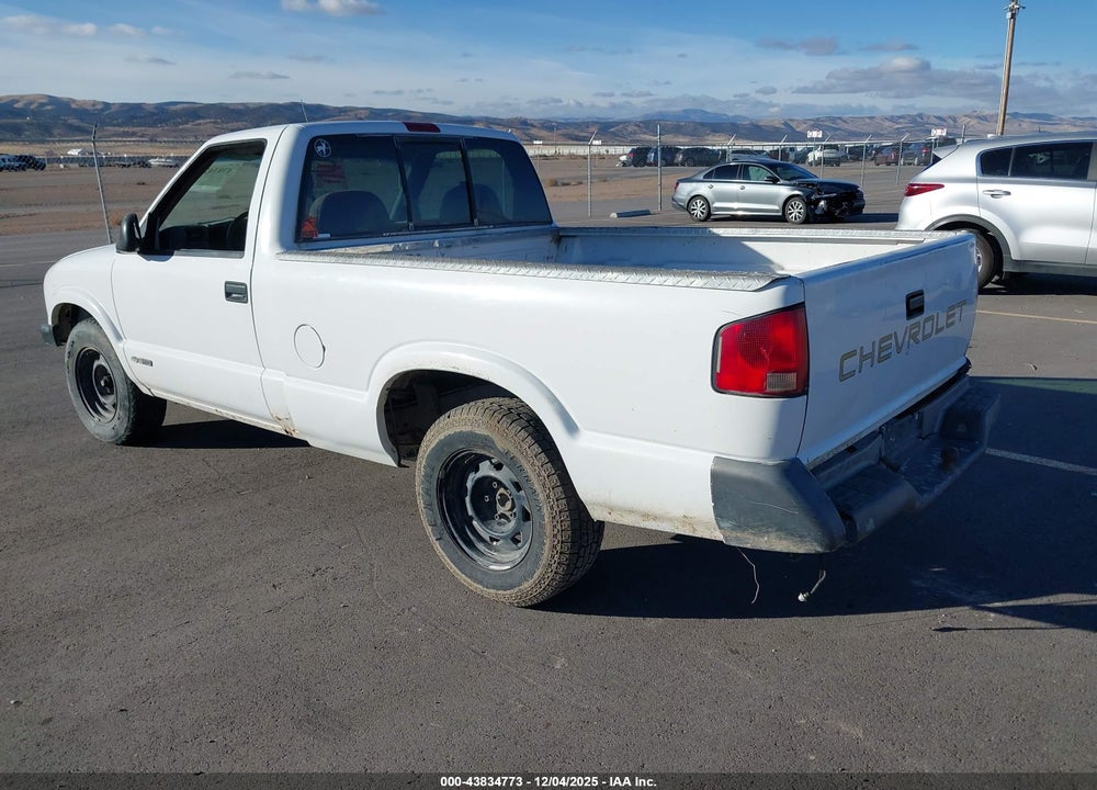 1995 CHEVROLET S TRUCK S10 VIN: 1GCCS1440S8137728