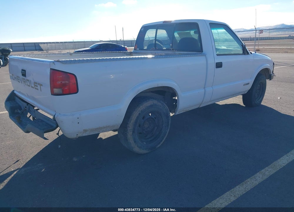 1995 CHEVROLET S TRUCK S10 VIN: 1GCCS1440S8137728