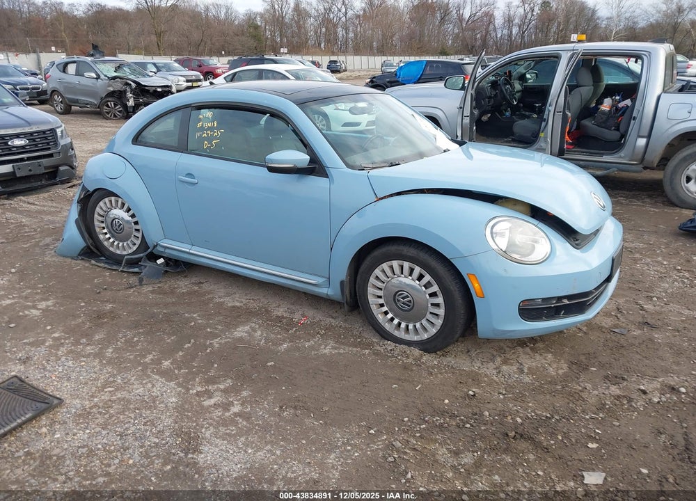 2014 VOLKSWAGEN BEETLE 2.5L VIN: 3VWJP7AT8EM612093