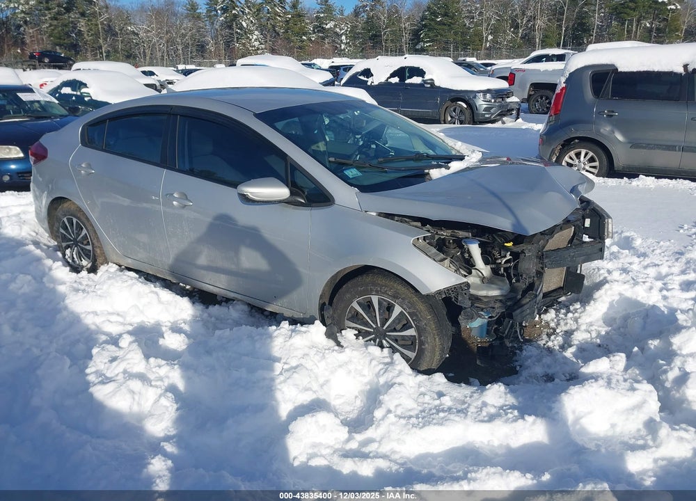 2017 KIA FORTE LX VIN: 3KPFL4A71HE075121