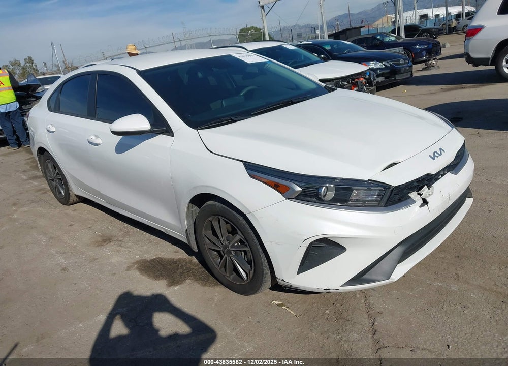 2024 KIA FORTE LXS VIN: 3KPF24AD7RE727542